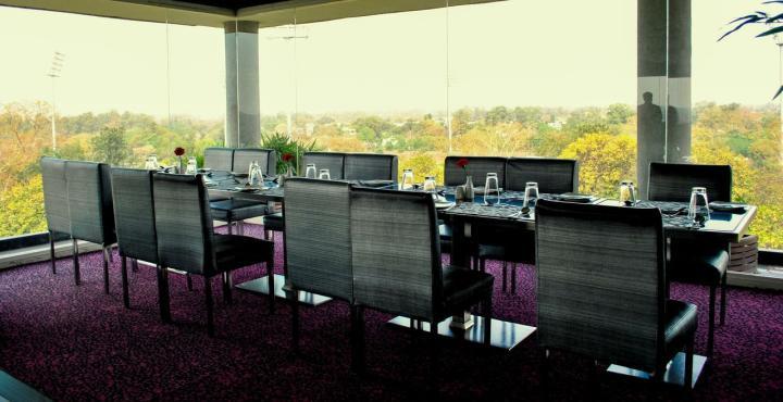 Hotel Shivalikview Chandīgarh Екстериор снимка