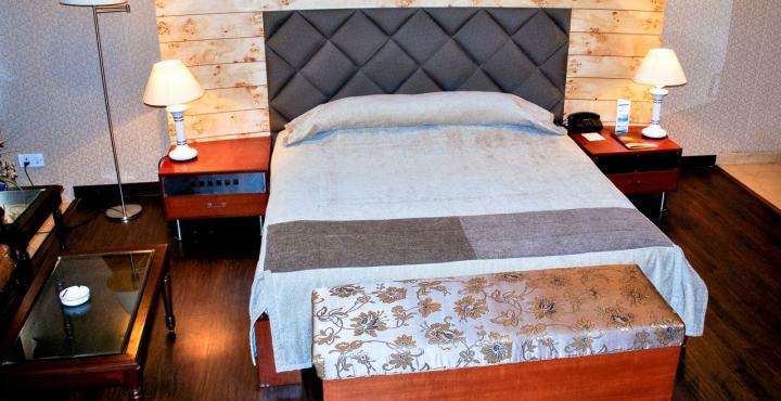 Hotel Shivalikview Chandīgarh Екстериор снимка