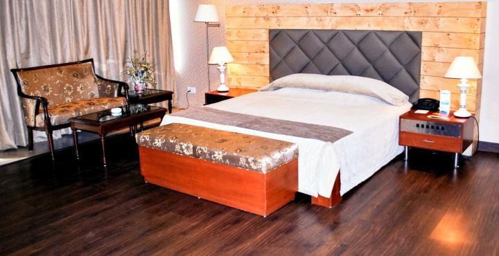 Hotel Shivalikview Chandīgarh Екстериор снимка