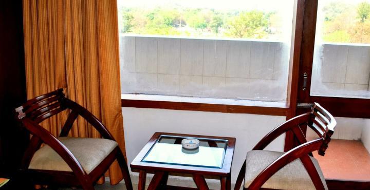 Hotel Shivalikview Chandīgarh Екстериор снимка
