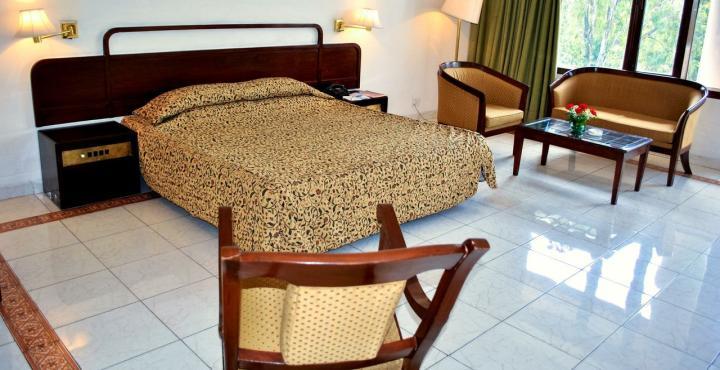 Hotel Shivalikview Chandīgarh Екстериор снимка